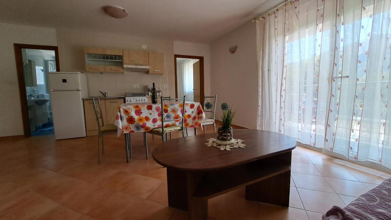 Cozy Apartments Baska Buitenkant foto